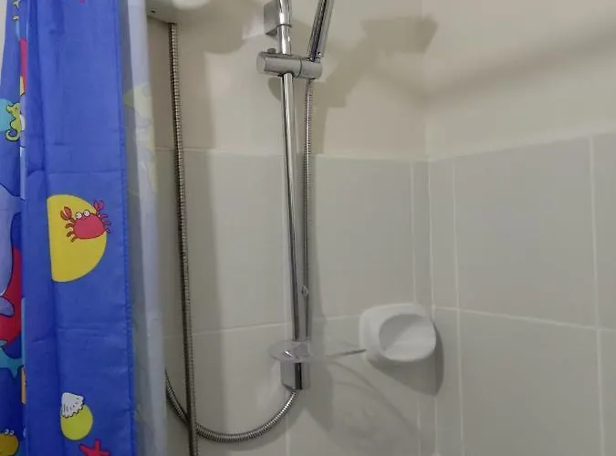 Jen's Paranaque 아파트